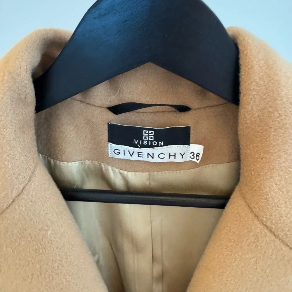 Vintage Givenchy Camel Coat, FR 36 - Picture 7 of 11